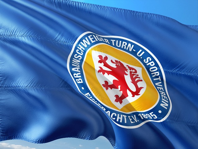 各自展示了 各自展示了